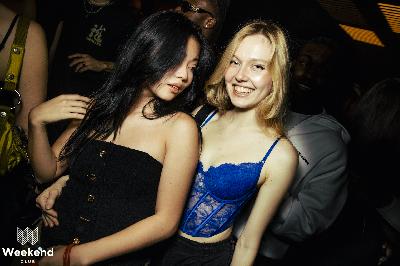 Party Bild aus dem Weekend Club Berlin vom 25.10.2024